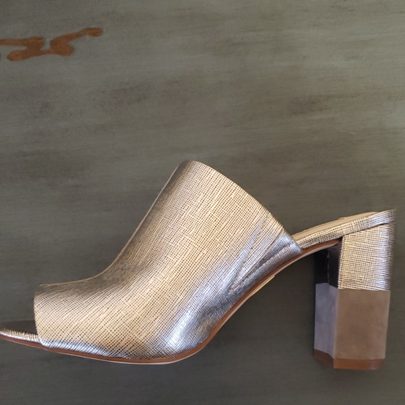 Louise et Cie Kaycee Sandal - Picture 2 of 6